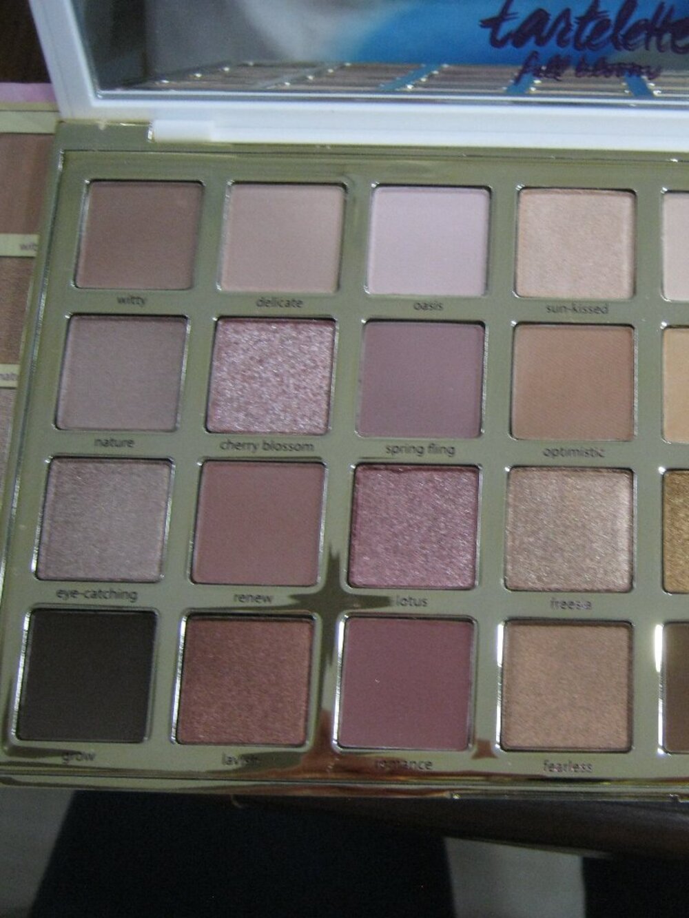 Tarte Tartelette in Full Bloom Palette - Picture 2 of 4